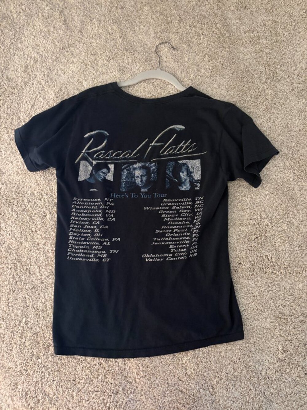 Vintage Rascal Flats T-Shirt - Picture 4 of 4